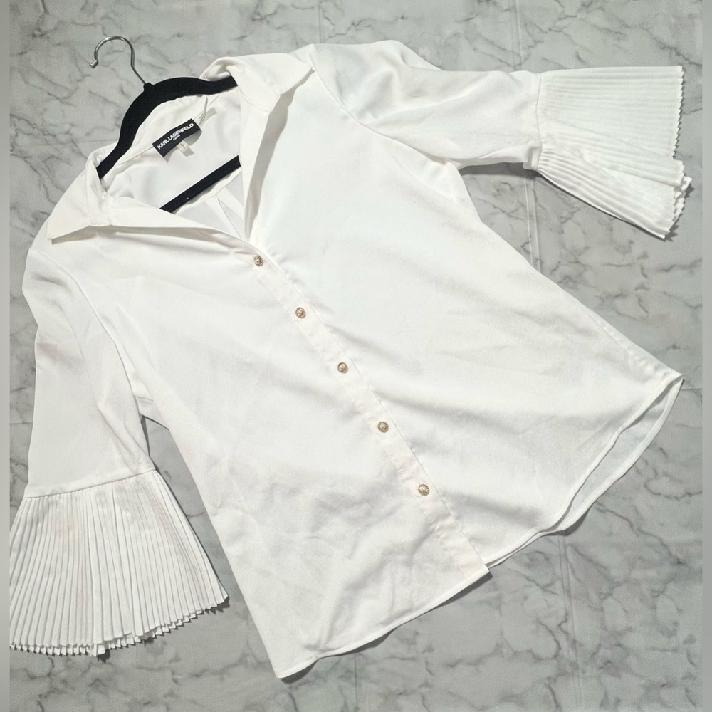 Ivory 3/4 Pleated Bell Sleeve Pearl Style Buttons 70s Look Blouse Karl Lagerfeld - Picture 2 of 7